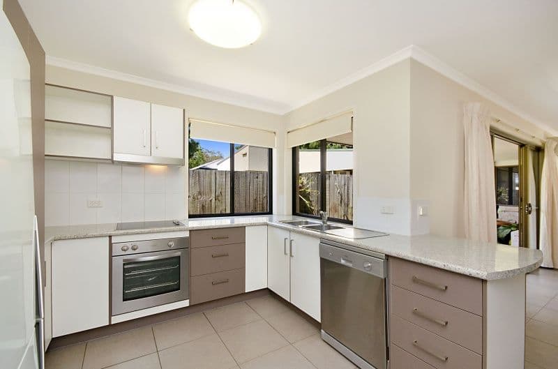 61 Beerwah Parade, BEERWAH QLD 4519, Beerwah - Thumbnail 3