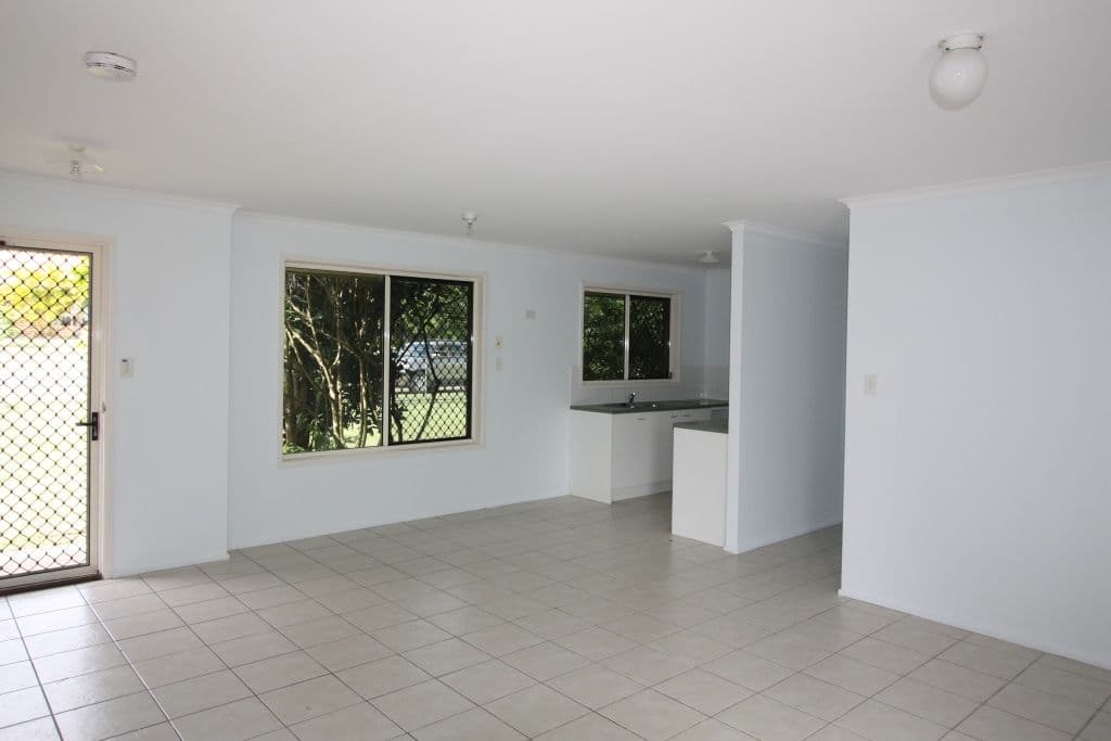 6 Serena Court, MONKLAND QLD 4570, Monkland - Thumbnail 4