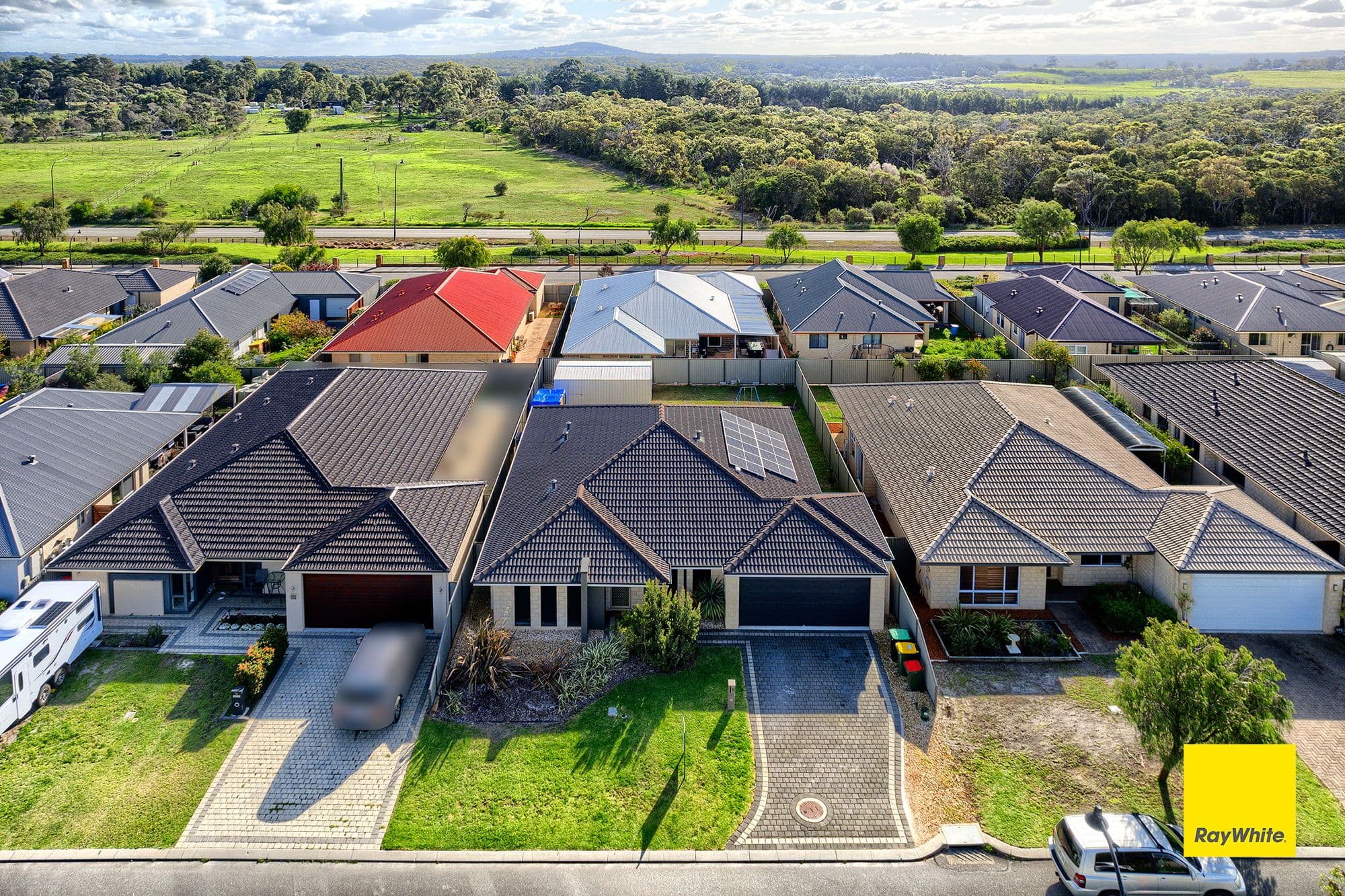 10 Lamont Grange, Bayonet Head WA 6330, Bayonet Head - Image 1