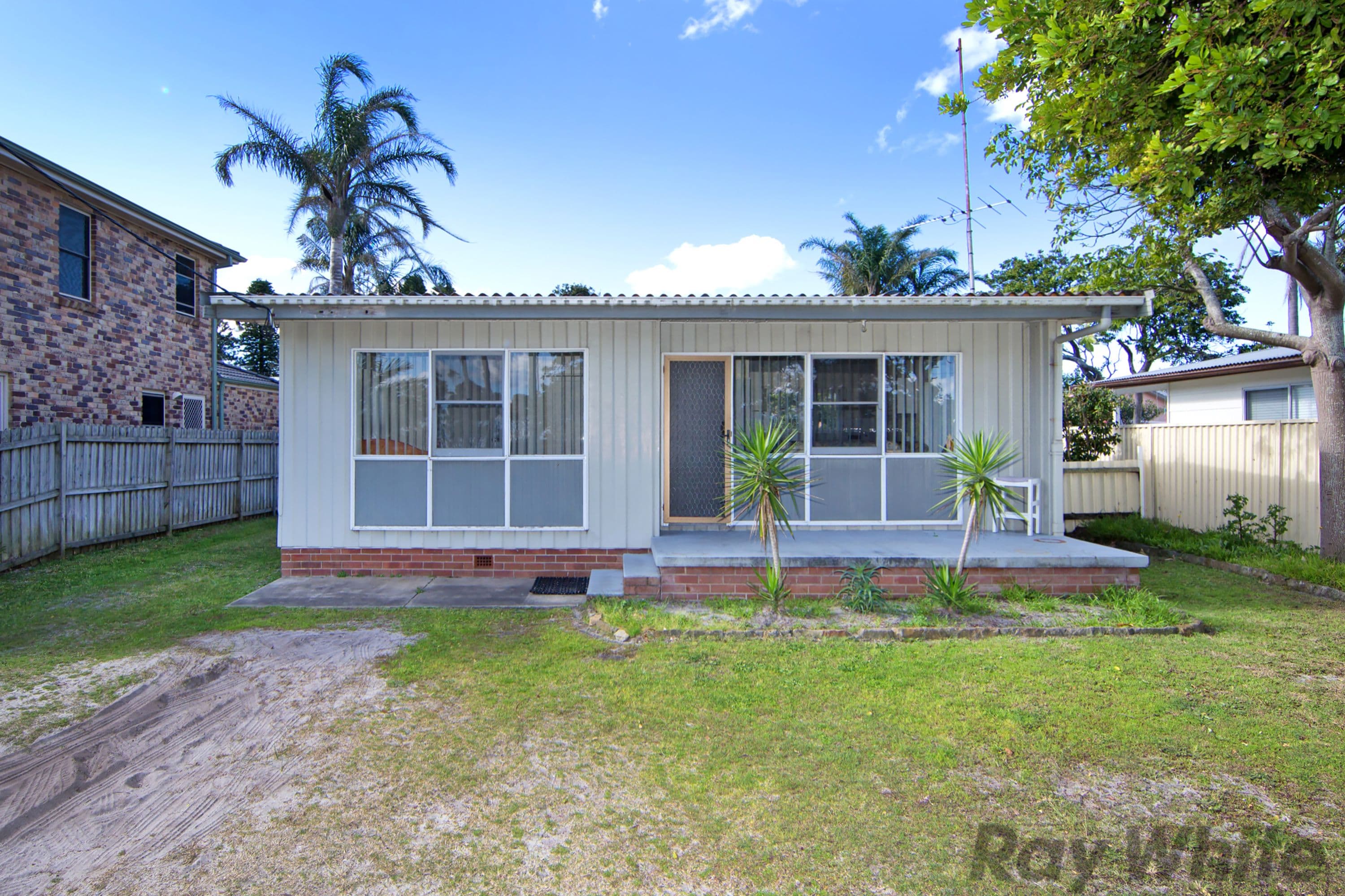 141 Budgewoi Road, Budgewoi - Thumbnail 2