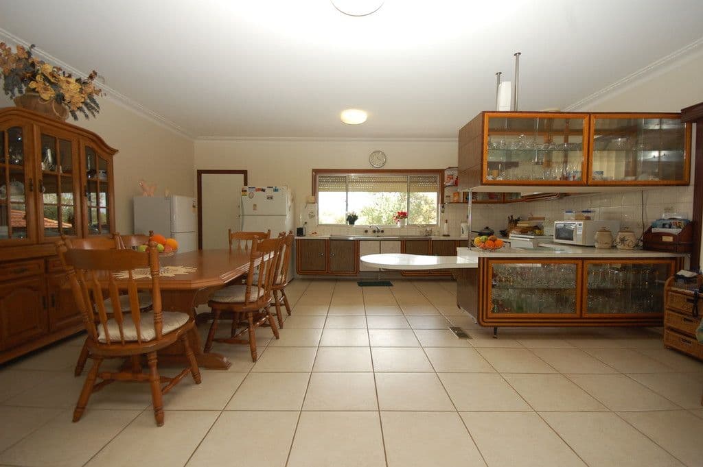 31 Blumer Avenue, Griffith NSW 2680, Griffith - Thumbnail 5