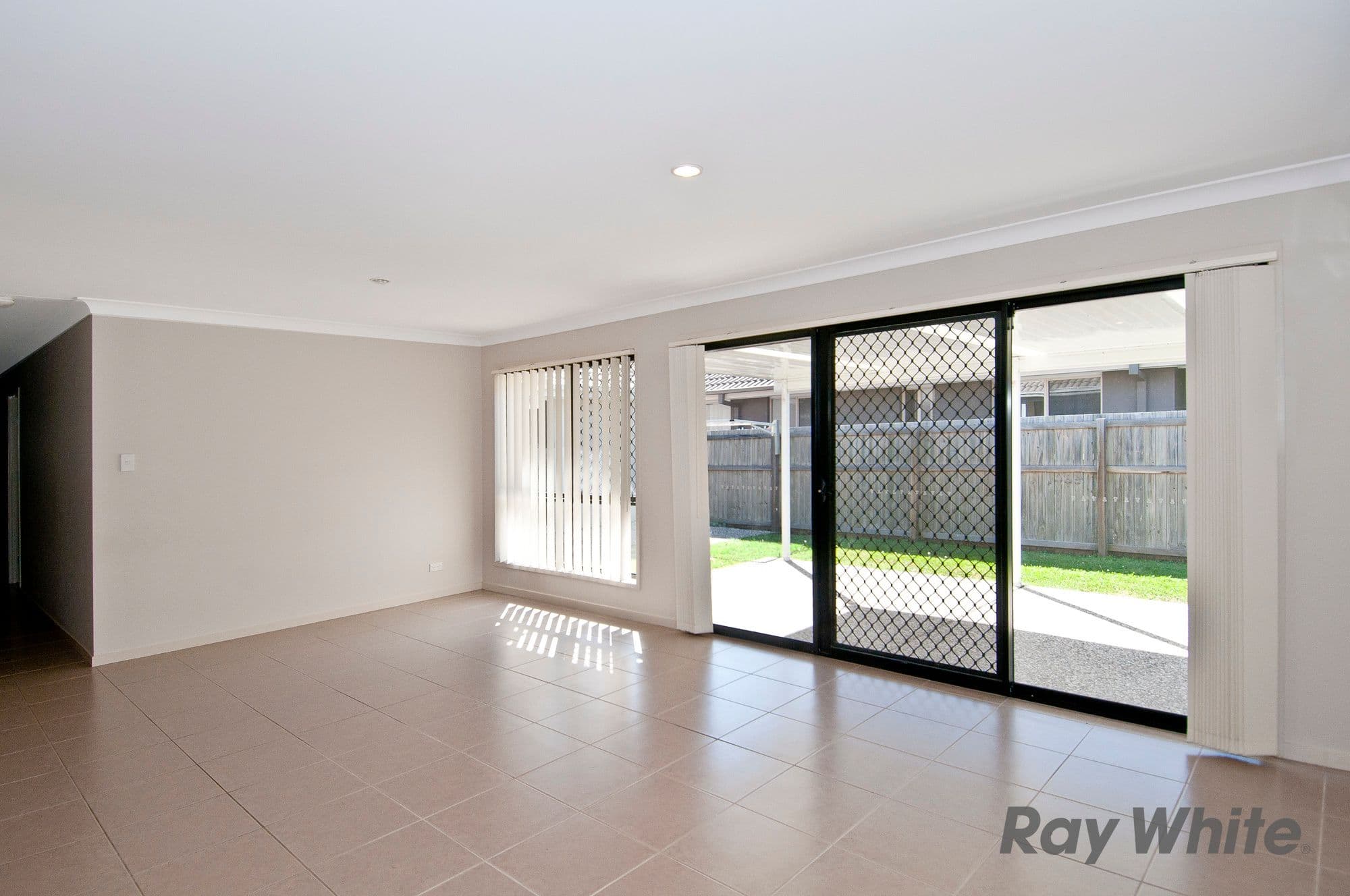 38 Sanctuary Parkway, Waterford QLD 4133, Waterford - Thumbnail 4