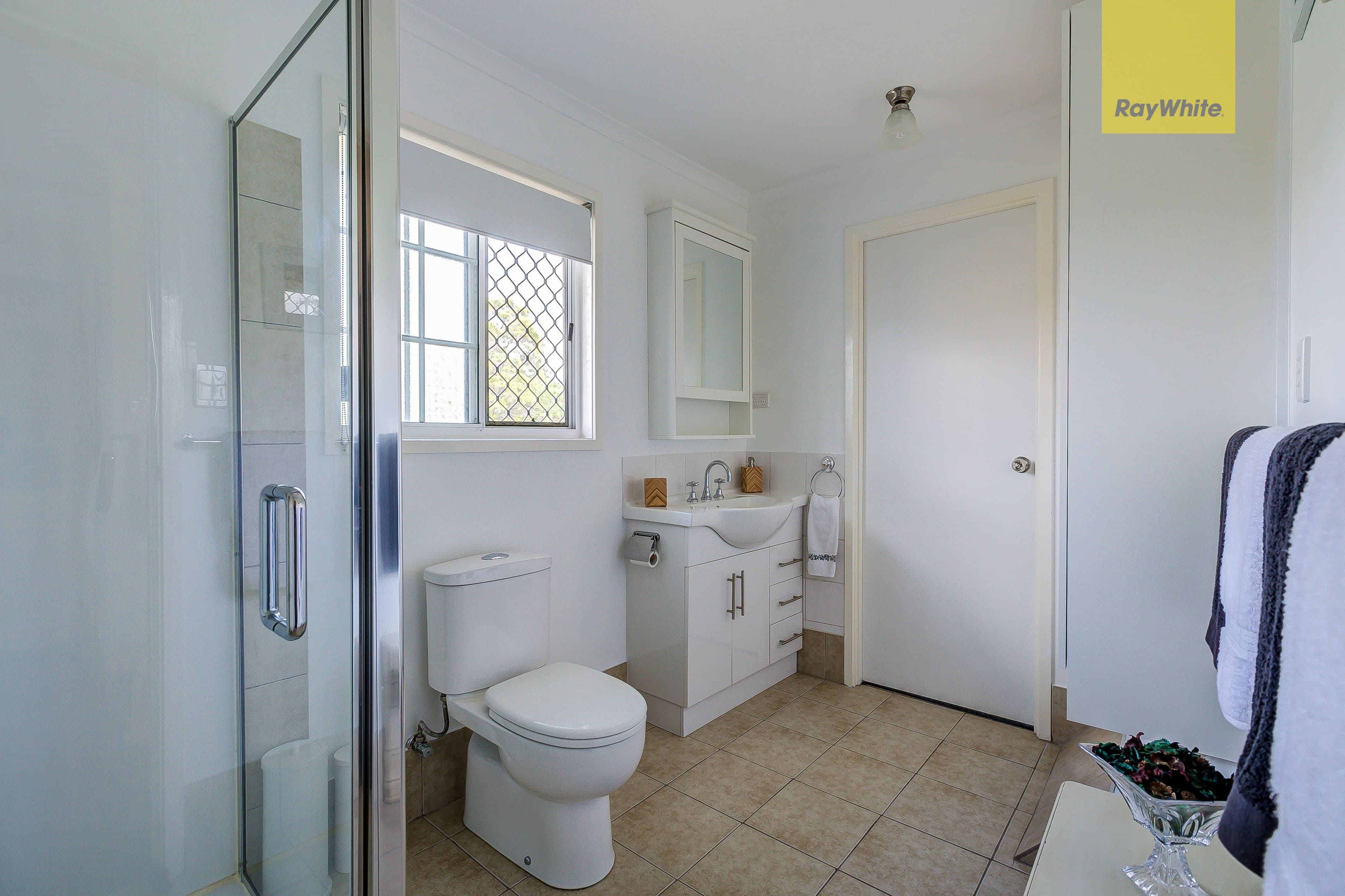 4 Pendlebury Court, Edens Landing QLD 4207, Edens Landing - Thumbnail 8