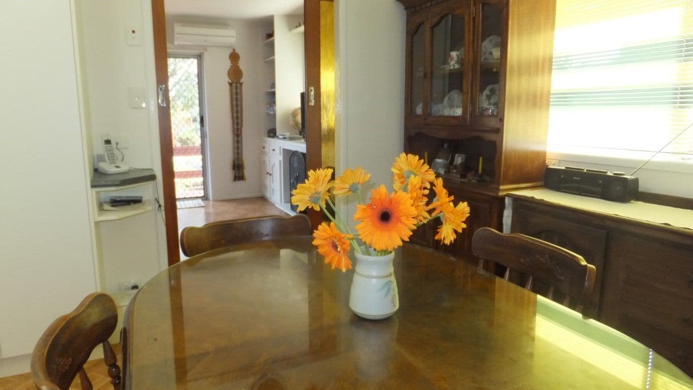 43 Sardon Street, CENTENARY HEIGHTS QLD 4350, Centenary Heights - Thumbnail 4