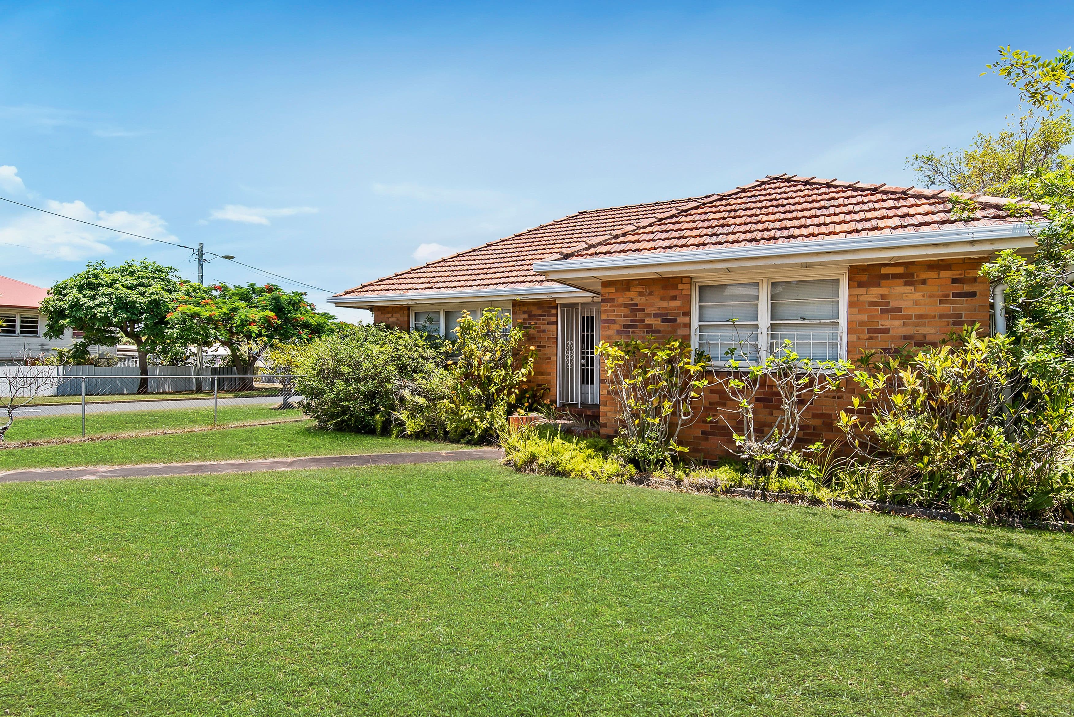 185 Oxley Avenue, Woody Point QLD 4019, Woody Point - Thumbnail 3