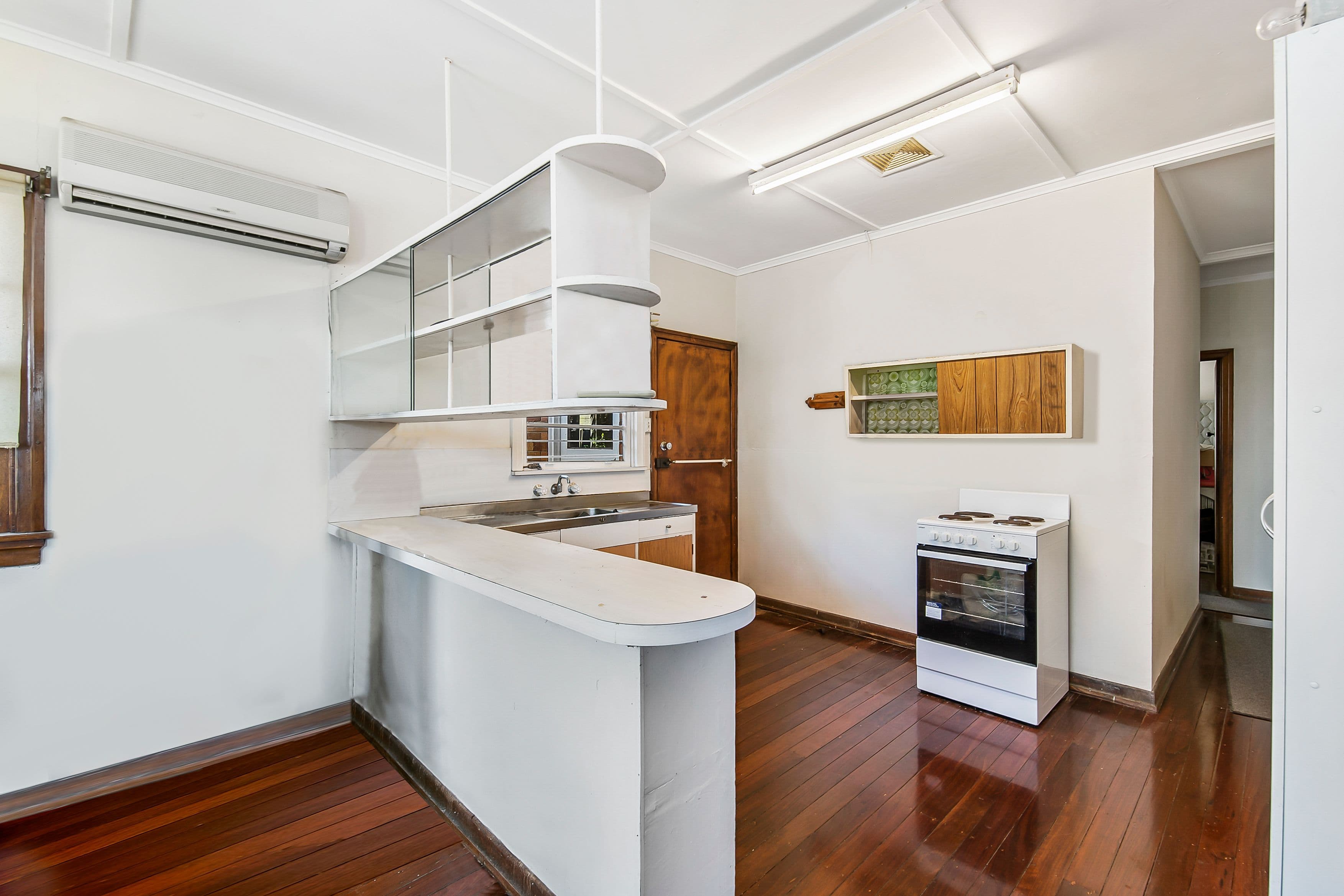 185 Oxley Avenue, Woody Point QLD 4019, Woody Point - Thumbnail 5