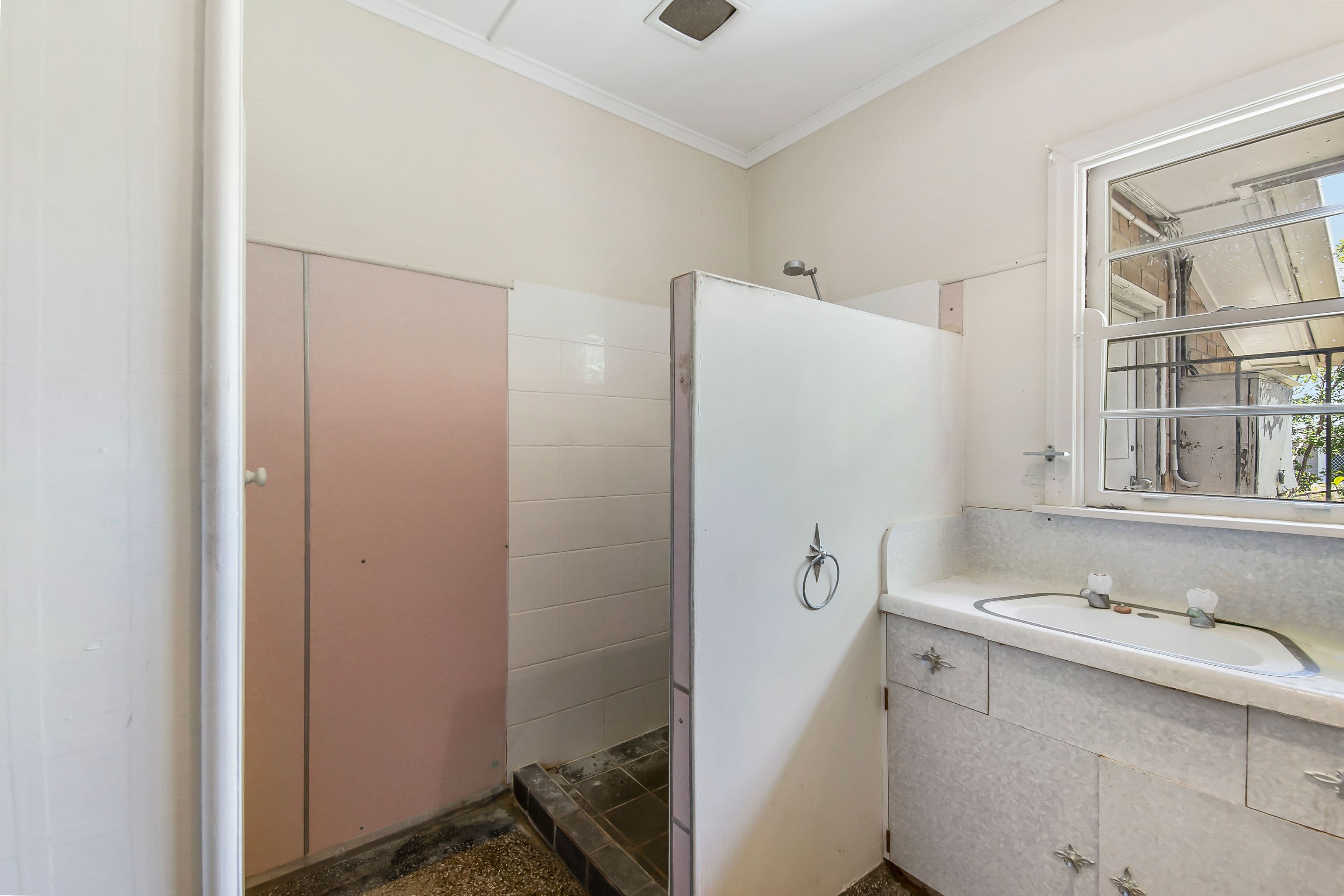185 Oxley Avenue, Woody Point QLD 4019, Woody Point - Thumbnail 6