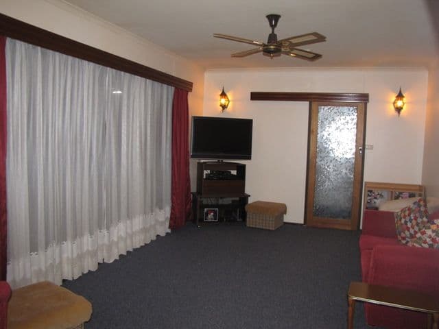 1 Hameister Avenue, LOXTON SA 5333, Loxton - Thumbnail 3