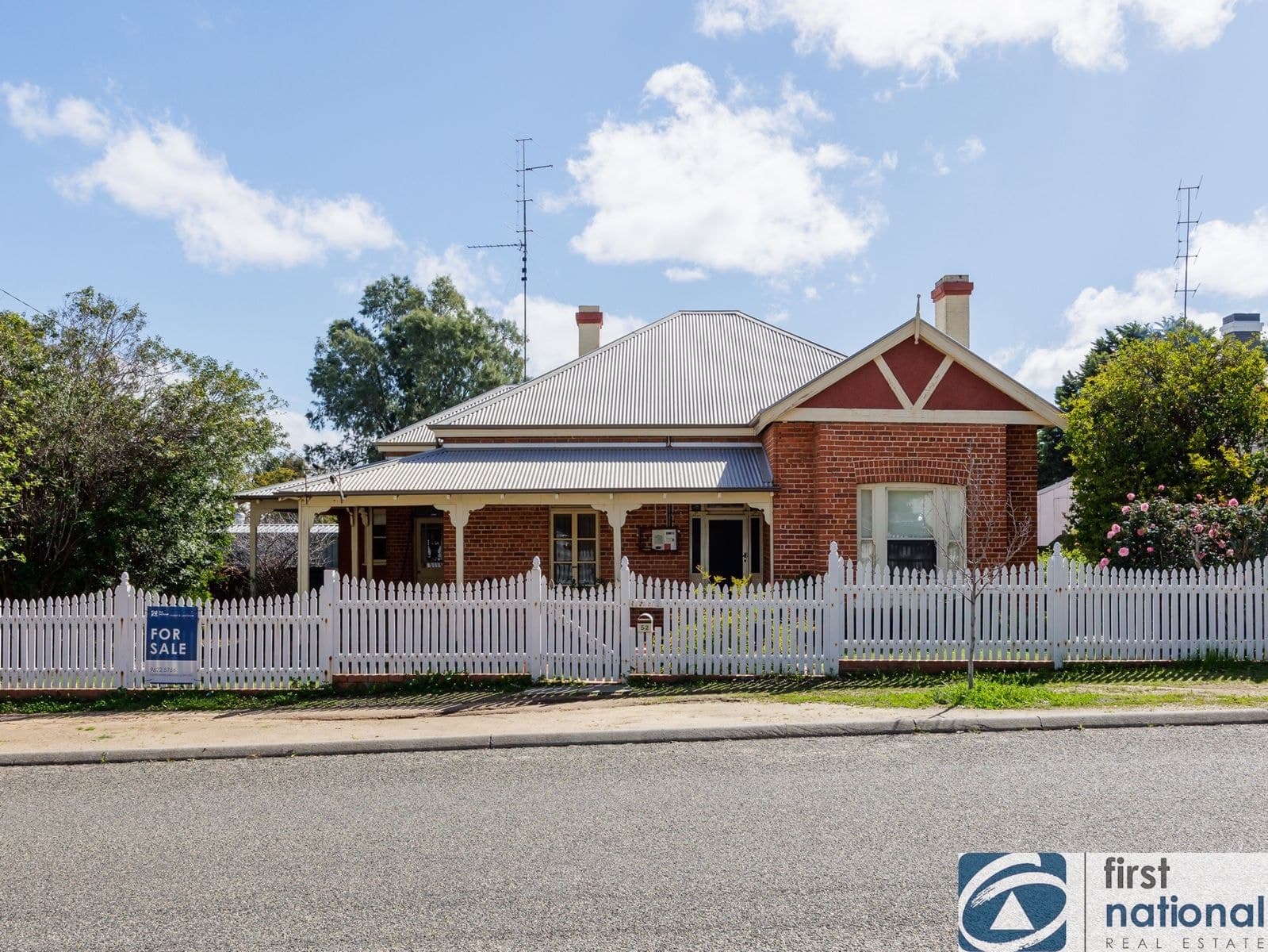 52 Duke Street, Northam WA 6401, Northam - Image 1