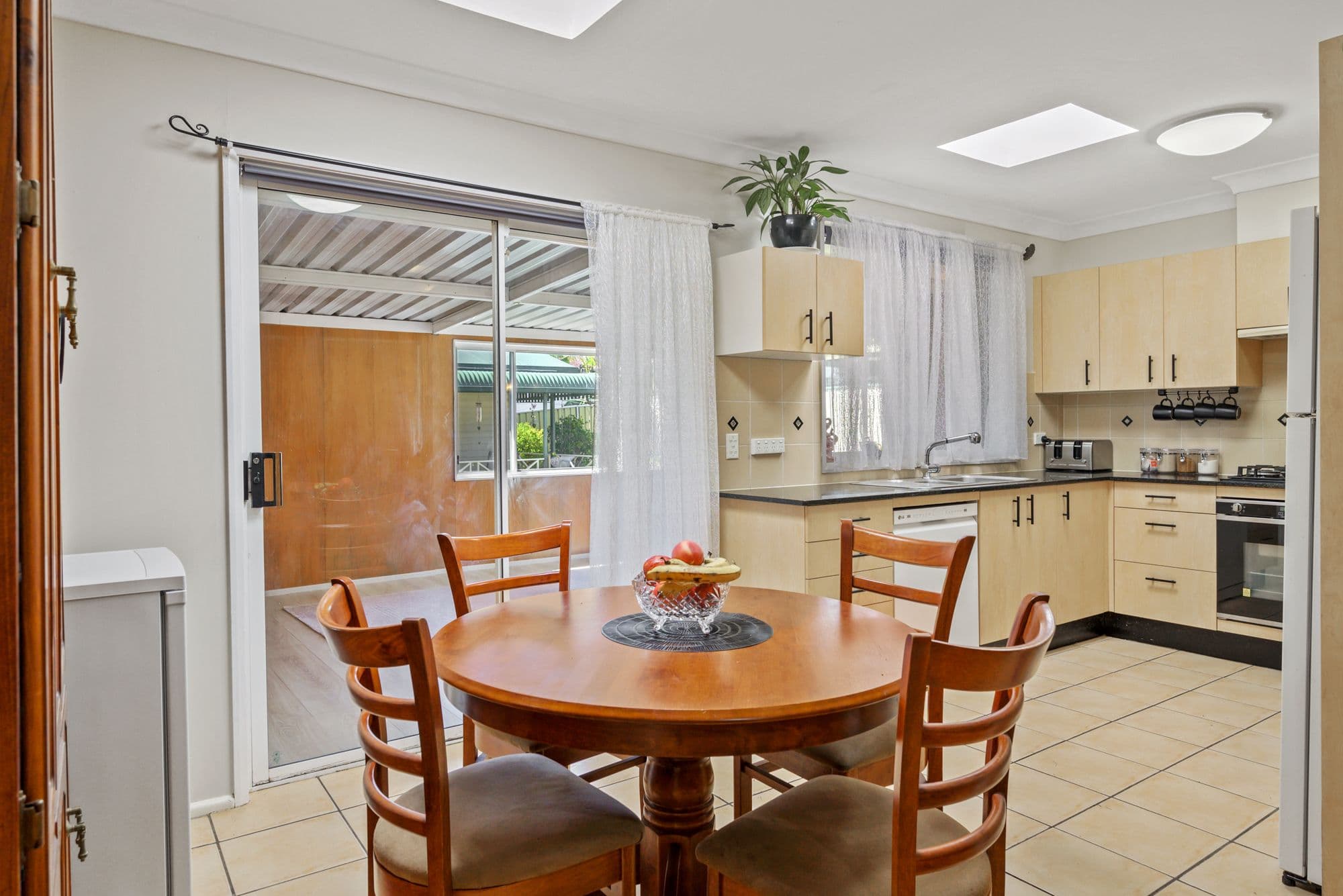 7 Sapphire Place, Eagle Vale NSW 2558, Eagle Vale - Thumbnail 4