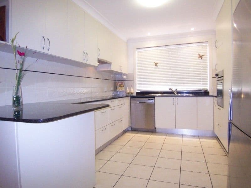 24 Dunkeith Avenue, Benowa, QLD, 4217, Benowa - Thumbnail 2