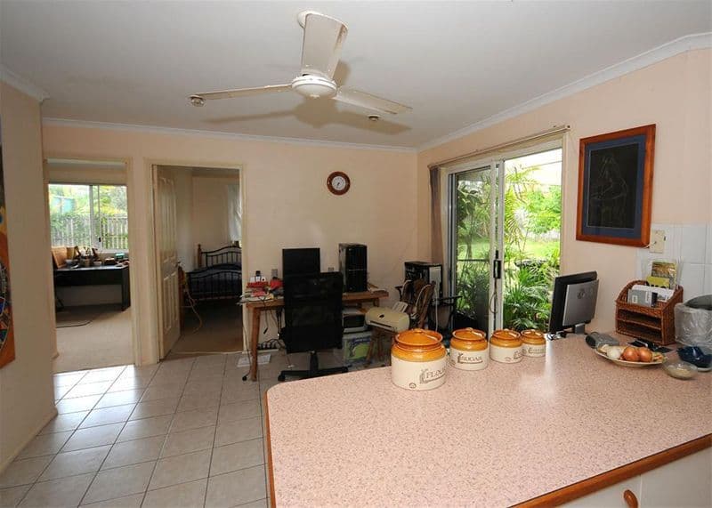 38 Victoria Street, POINT VERNON QLD 4655, Point Vernon - Thumbnail 5