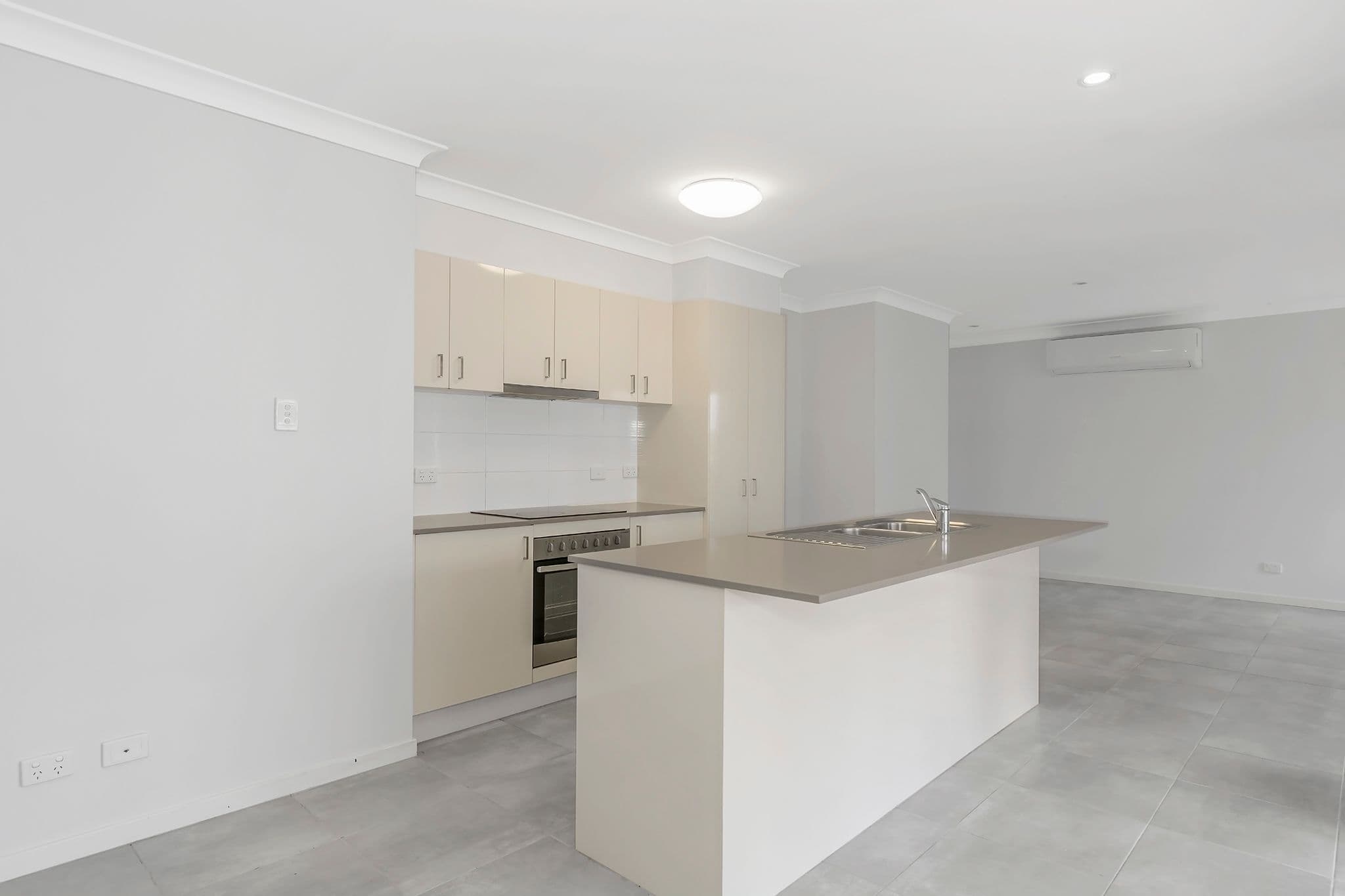 50 Dixon Drive, Pimpama QLD 4209, Pimpama - Thumbnail 2