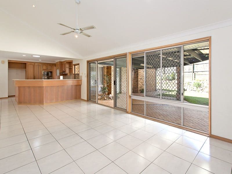 4 Pine Bark Court, Albany Creek QLD 4035, Albany Creek - Thumbnail 6