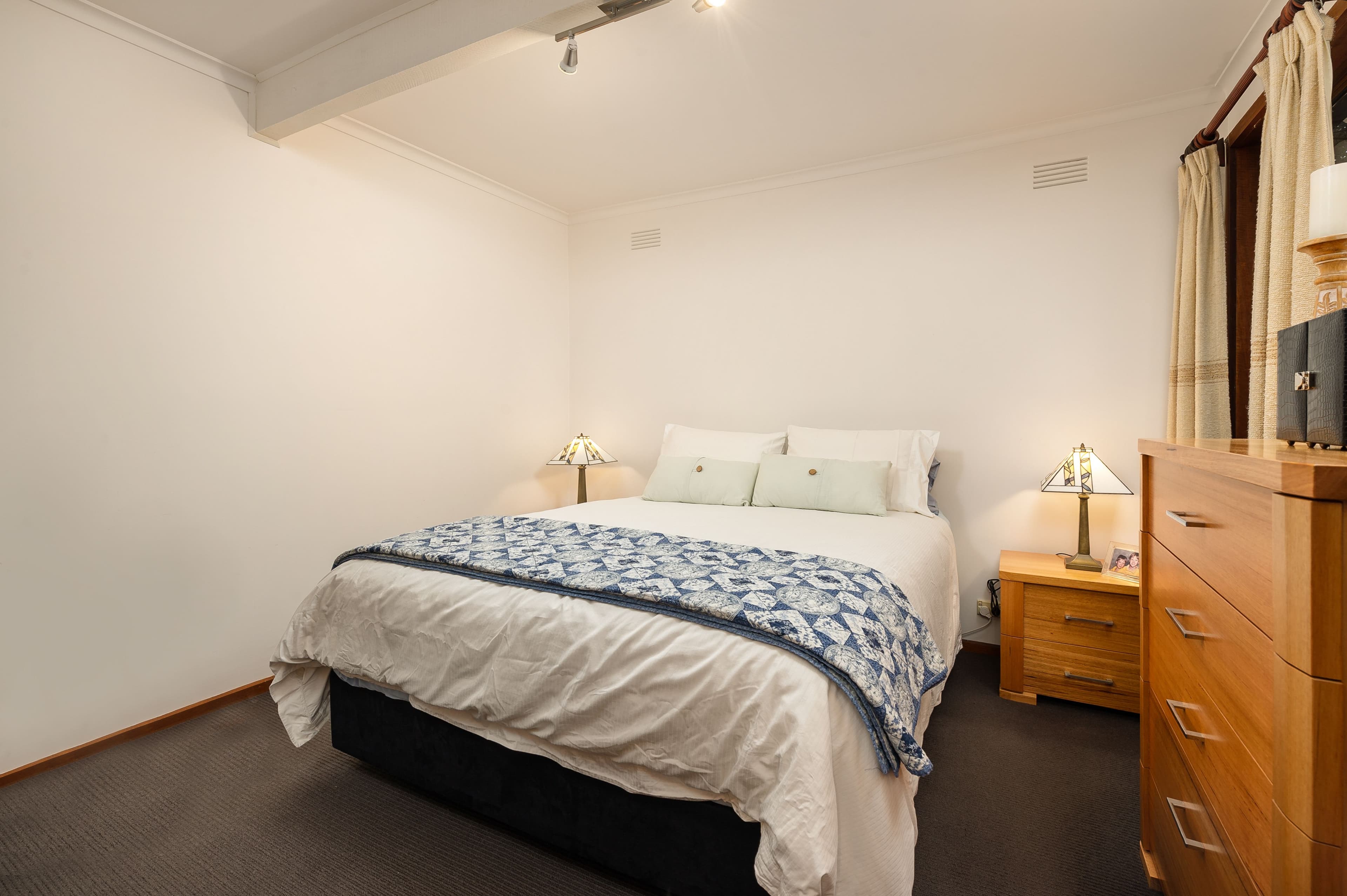 10 Ledbury Crescent, Bundoora VIC 3083, Bundoora - Thumbnail 8