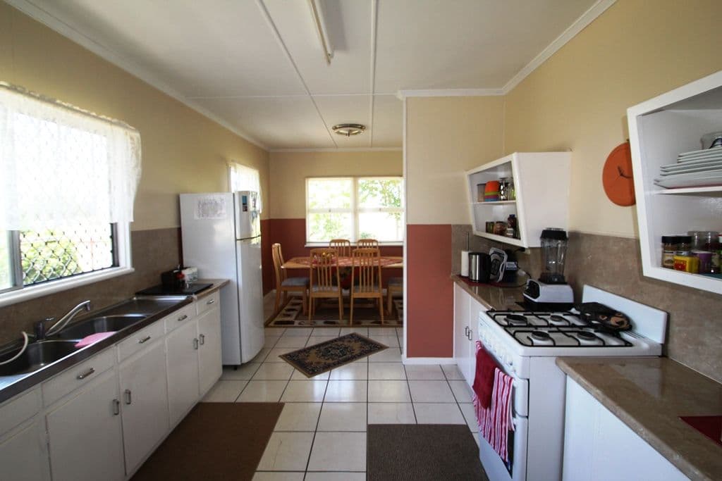 8 Ailanthus Street, Killarney QLD 4373, Killarney - Thumbnail 4