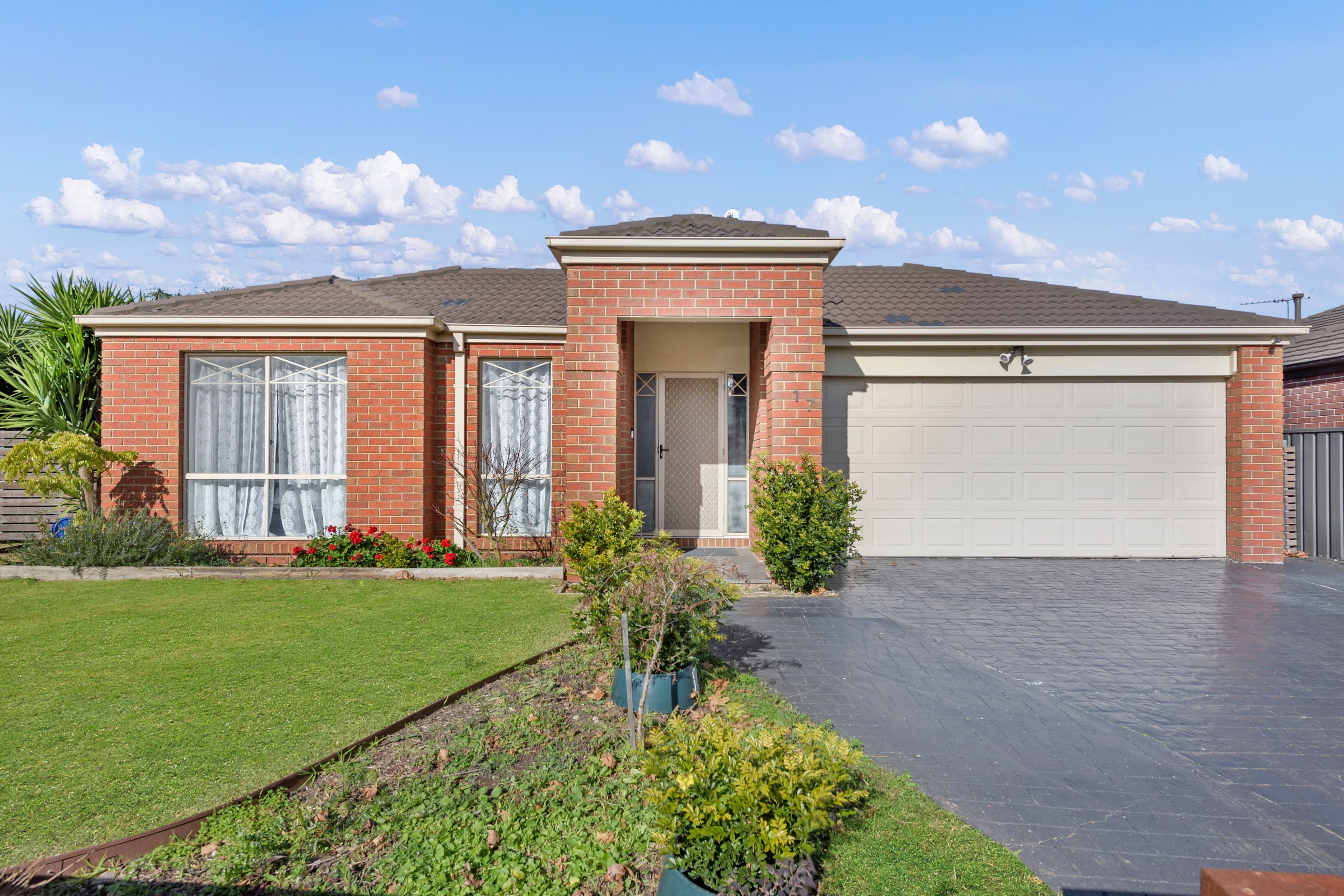 17 Heysen Parkway, Caroline Springs VIC 3023, Caroline Springs - Image 1