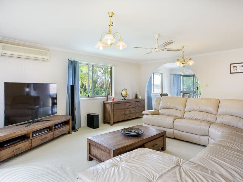 2 Bluebell Street, MANSFIELD QLD 4122, Mansfield - Image 1