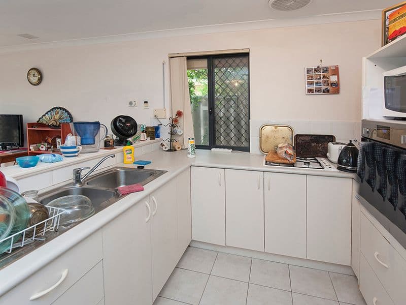 69 Upton Street, ST JAMES WA 6102, St James - Thumbnail 3