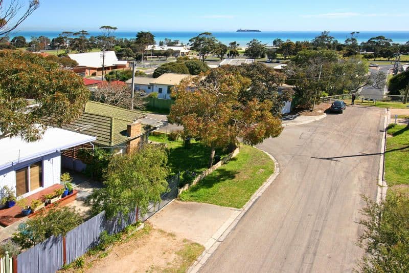 16  Seventh Avenue, ROSEBUD VIC 3939, Rosebud - Thumbnail 3