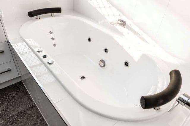 4 Wilcox Street, EIMEO QLD 4740, Eimeo - Thumbnail 6