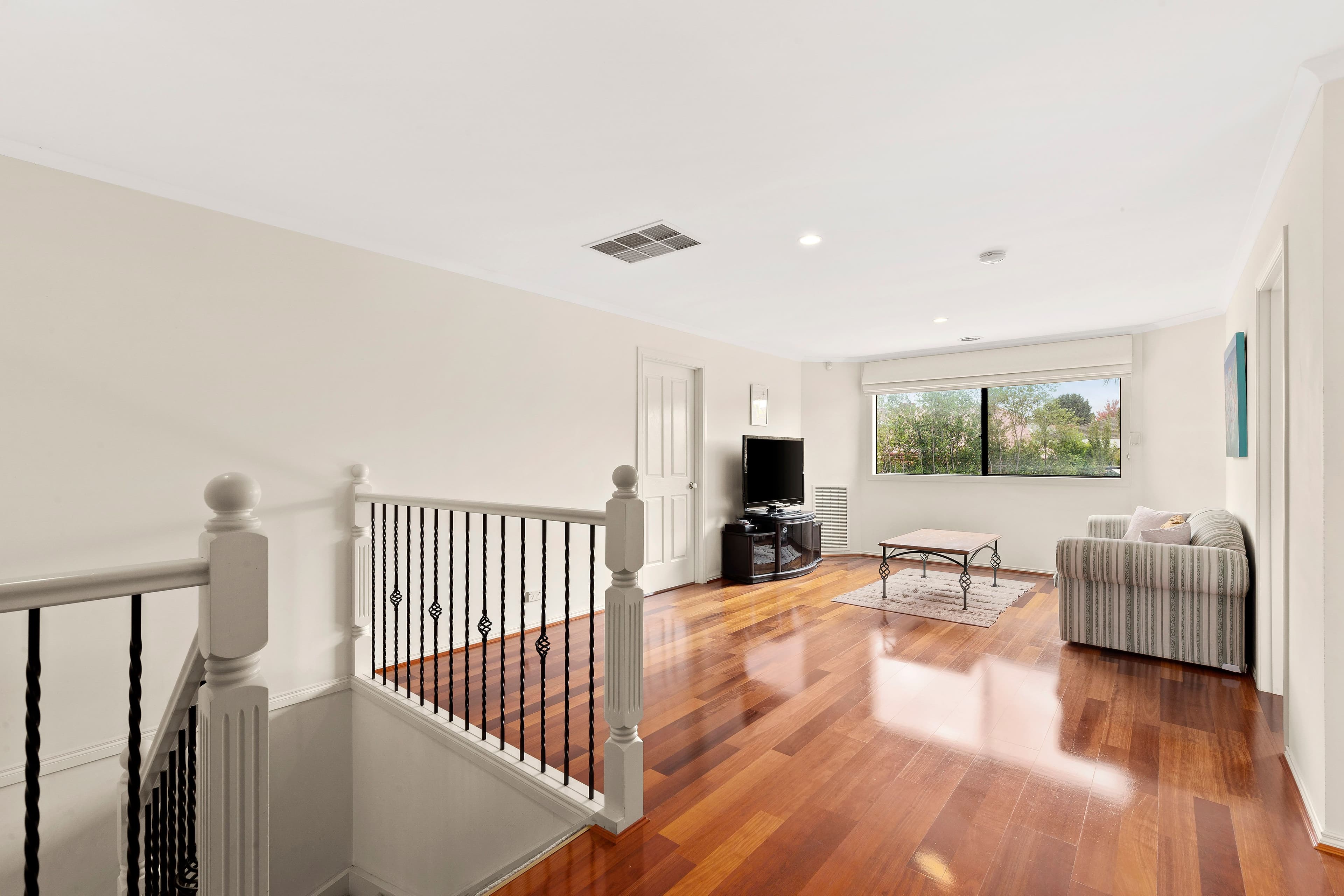 2 Saville Court, Rowville VIC 3178, Rowville - Thumbnail 4
