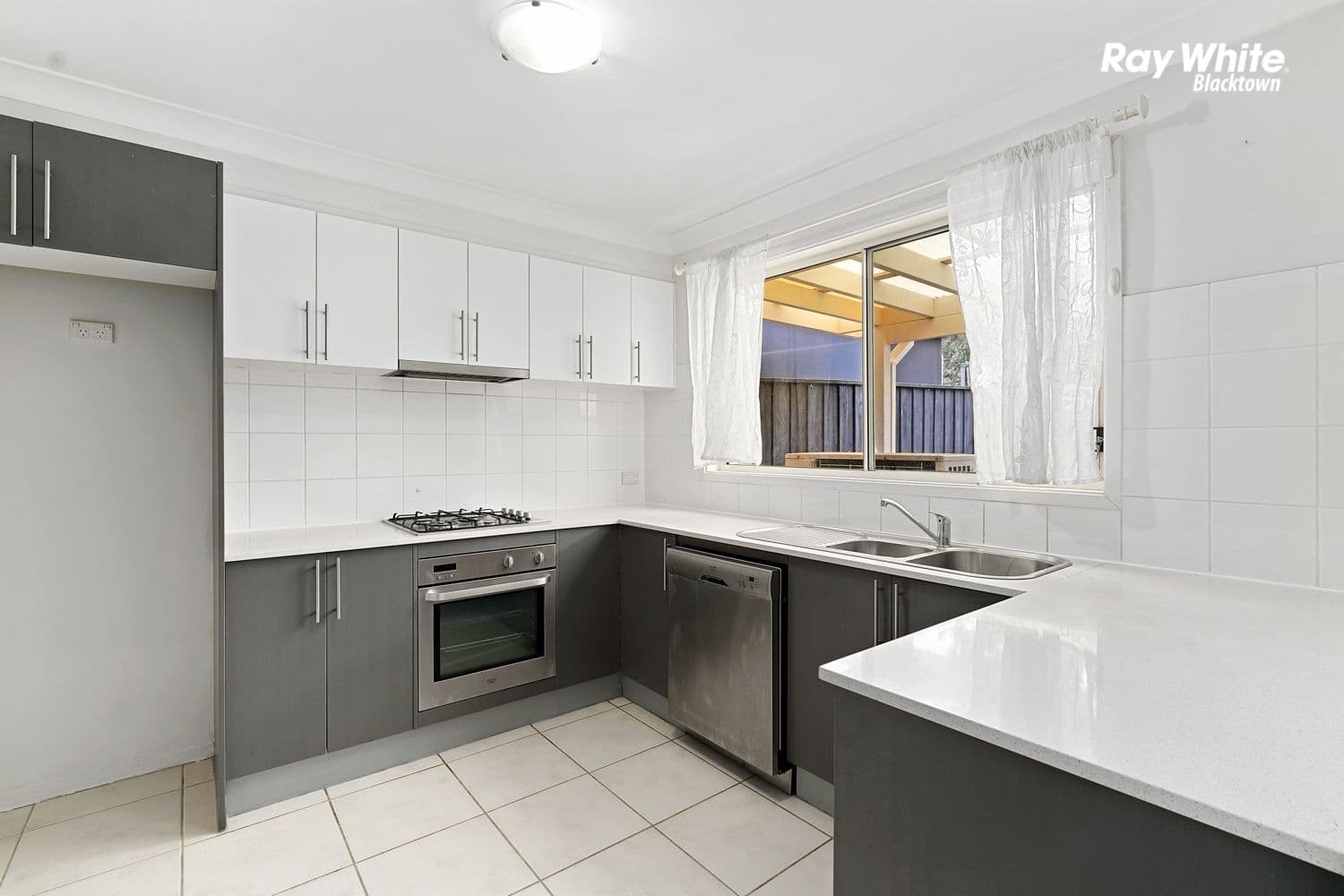25 Tree Top Circuit, Quakers Hill NSW 2763, Quakers Hill - Thumbnail 6