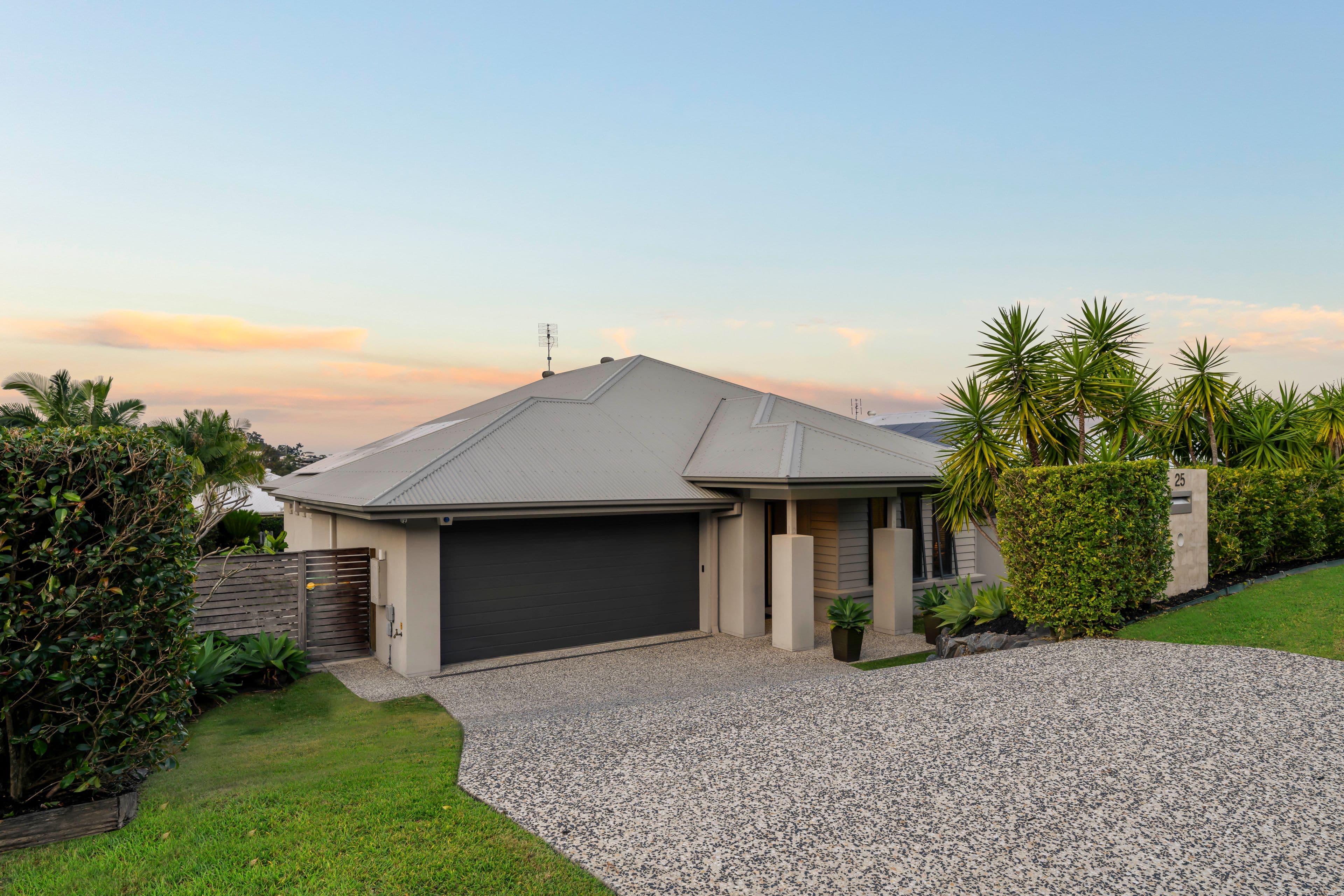 25 Yarrayne Valley Drive, Upper Coomera QLD 4209, Upper Coomera - Thumbnail 4