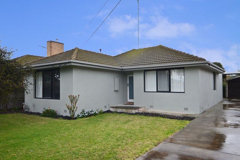 31 Seabeach Parade, NORTH SHORE VIC 3214, North Shore - Image 1