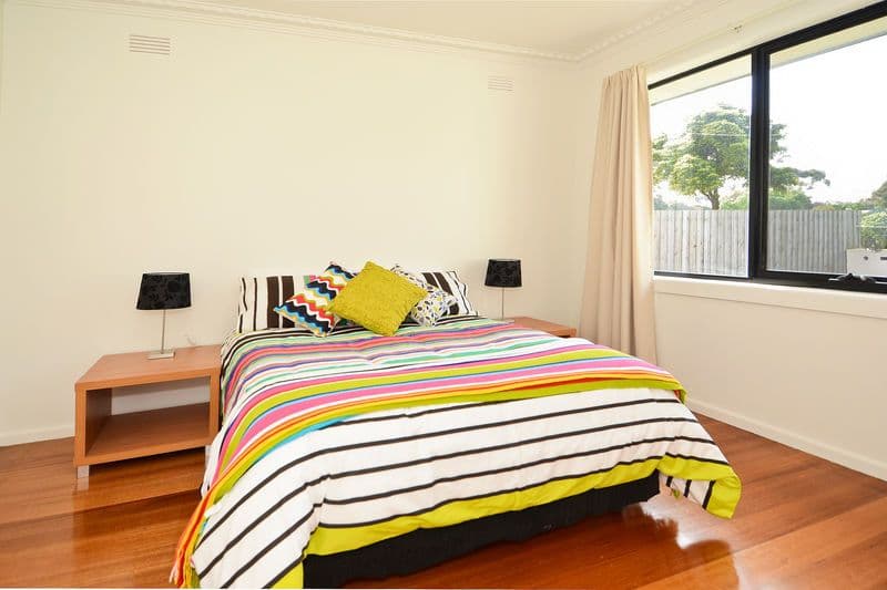 31 Seabeach Parade, NORTH SHORE VIC 3214, North Shore - Thumbnail 2