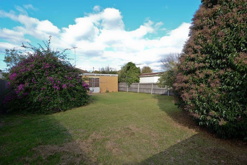 31 Seabeach Parade, NORTH SHORE VIC 3214, North Shore - Thumbnail 8