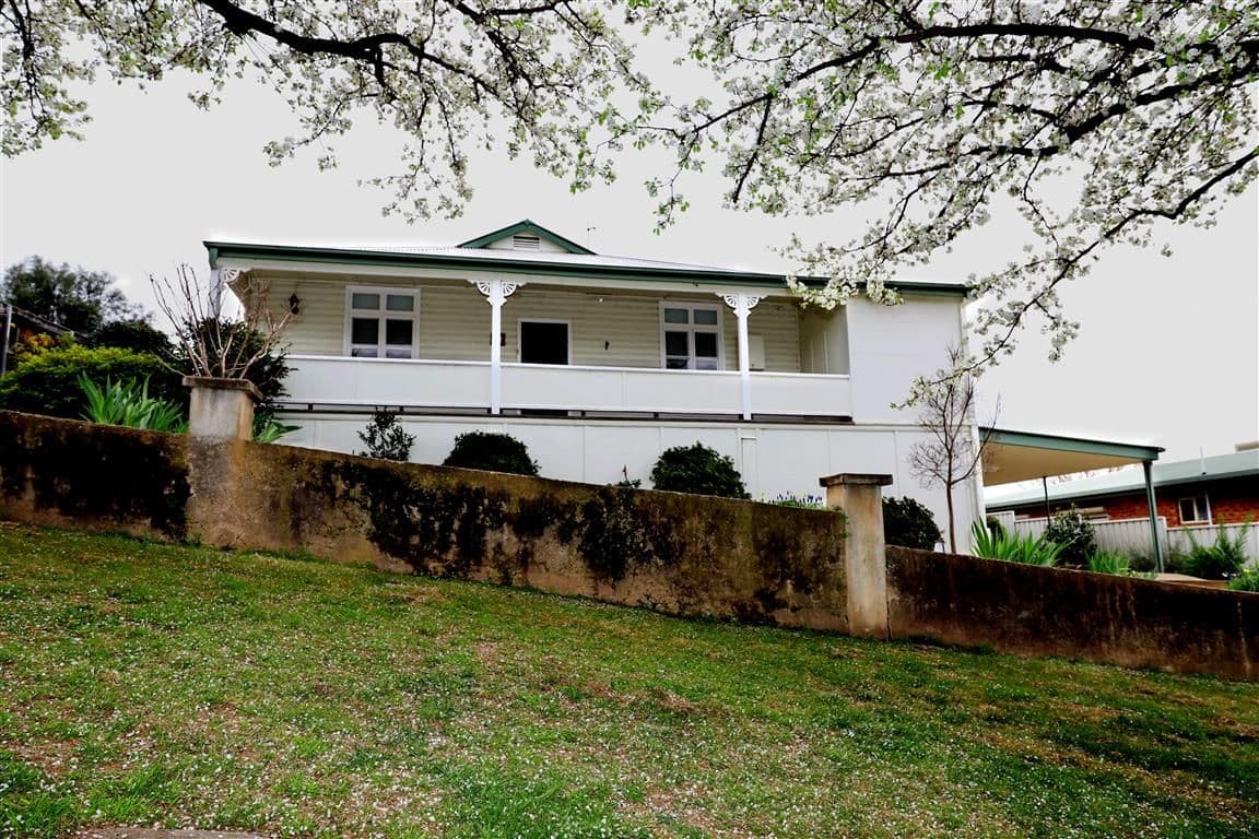 65 Carey Street, Tumut - Image 1