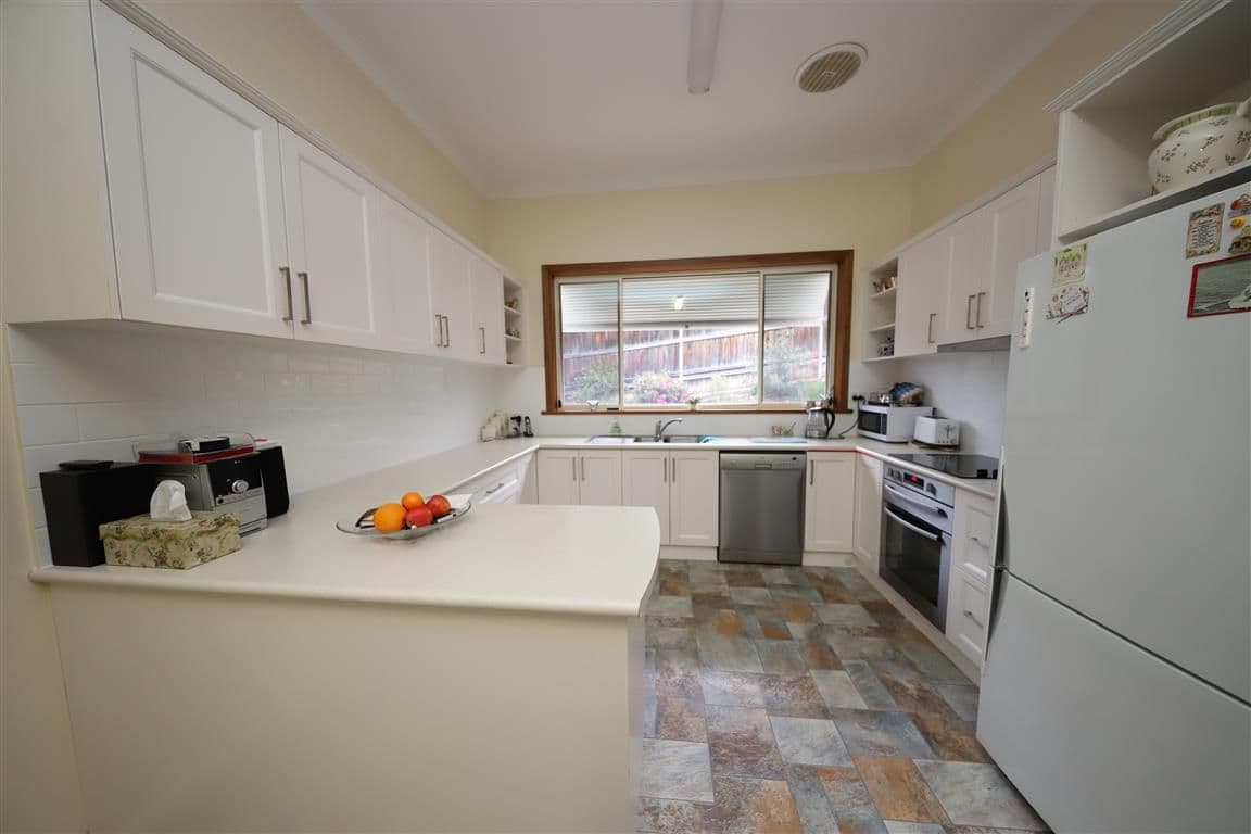 65 Carey Street, Tumut - Thumbnail 8