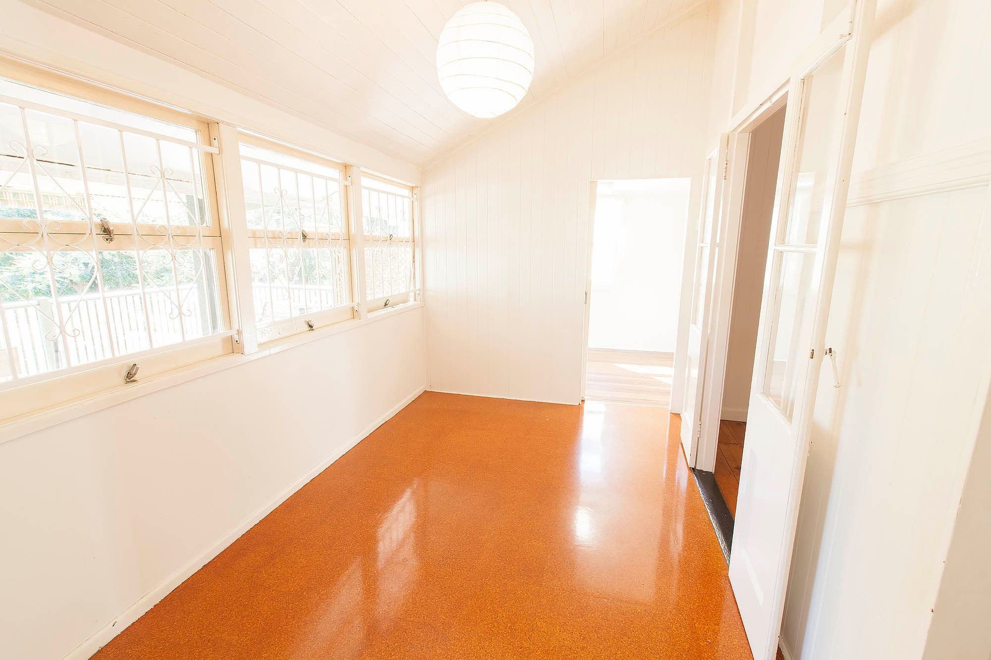 10 Dawson Street, WOOLOOWIN QLD 4030, Wooloowin - Thumbnail 2