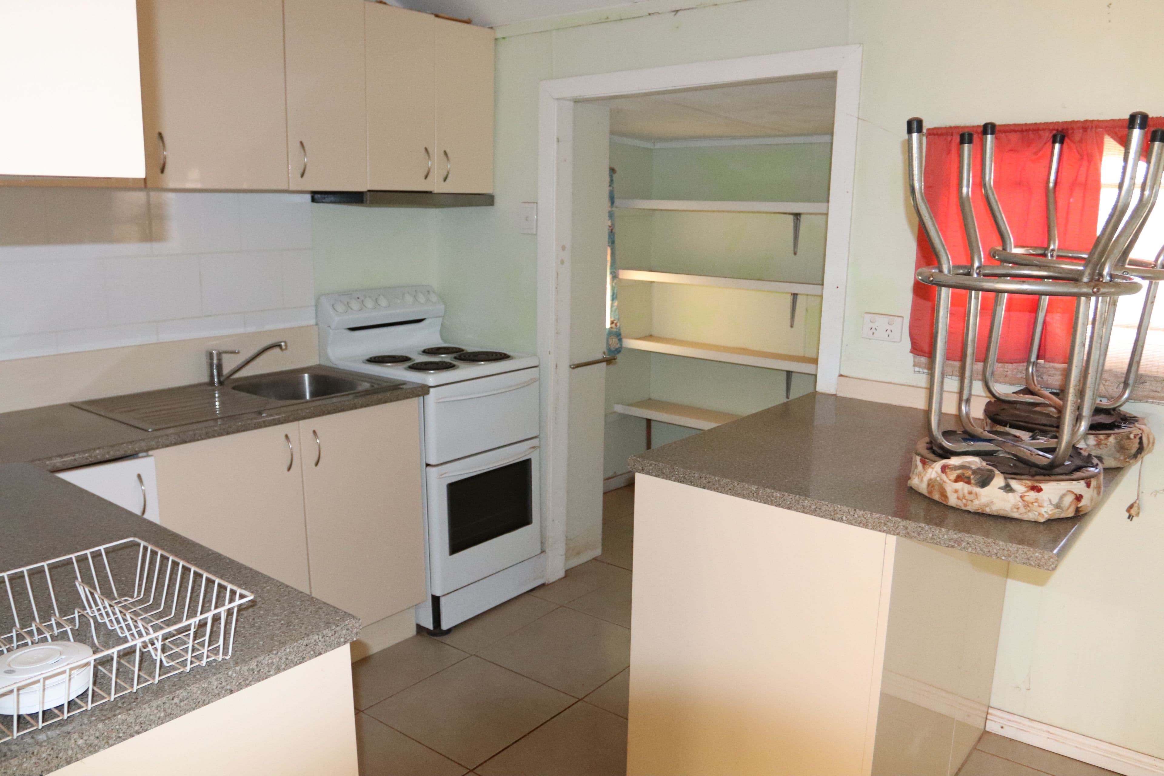 3 Francis Street, Charleville QLD 4470, Charleville - Thumbnail 2