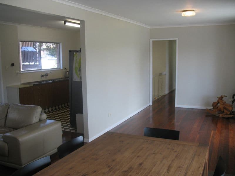 1 Buckingham Street East, STRATHPINE QLD 4500, Strathpine - Thumbnail 3