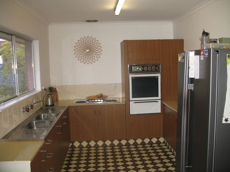 1 Buckingham Street East, STRATHPINE QLD 4500, Strathpine - Thumbnail 5