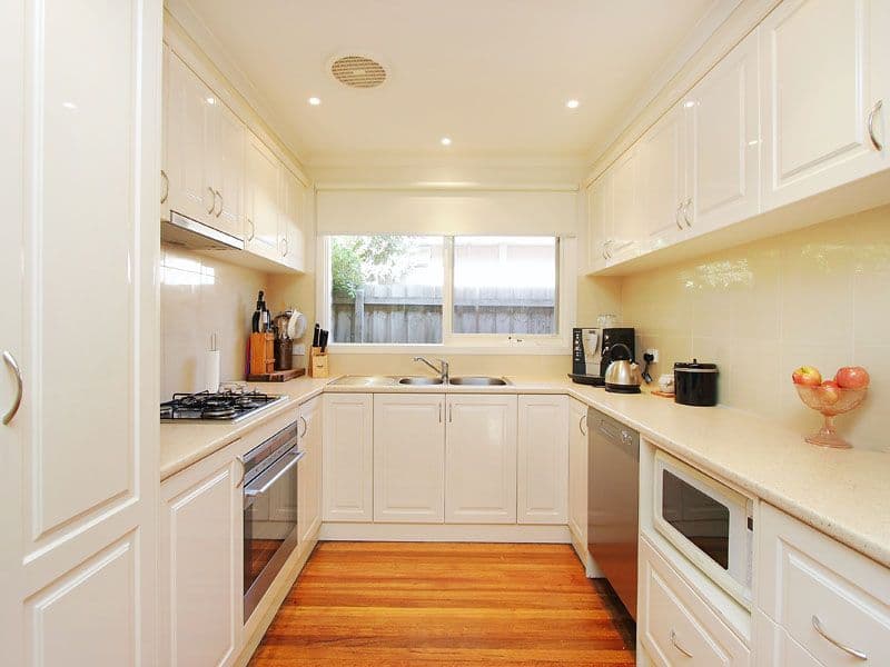 6 Donhaven Court, DINGLEY VILLAGE VIC 3172, Dingley Village - Thumbnail 3