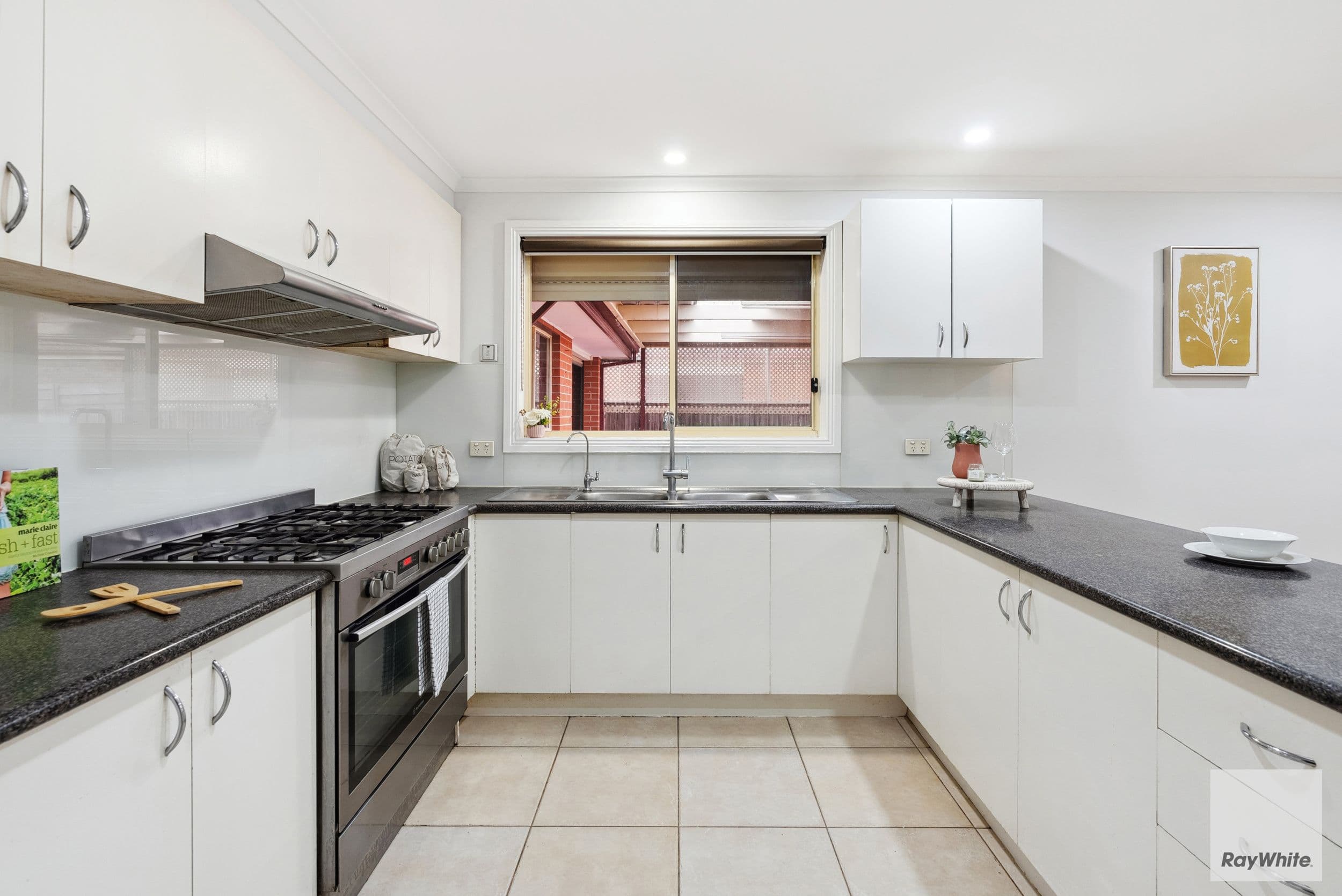 12 Heritage Gardens, Sydenham VIC 3037, Sydenham - Thumbnail 7