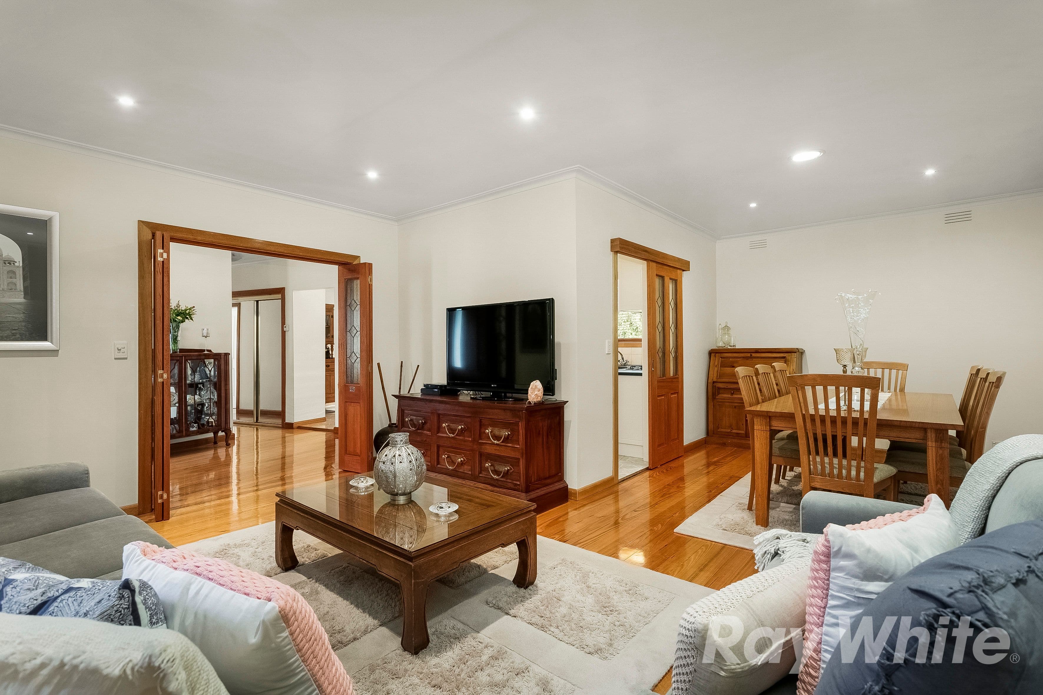 4 Vermont Street, Glen Waverley VIC 3150, Glen Waverley - Thumbnail 4