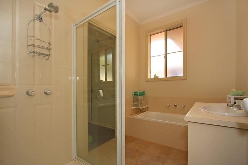 15-17 McCombe Street, ROSEBUD VIC 3939, Rosebud - Thumbnail 3