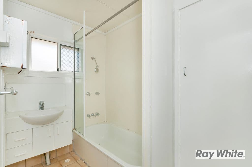 48 Sandpiper Street, INALA QLD 4077, Inala - Thumbnail 6