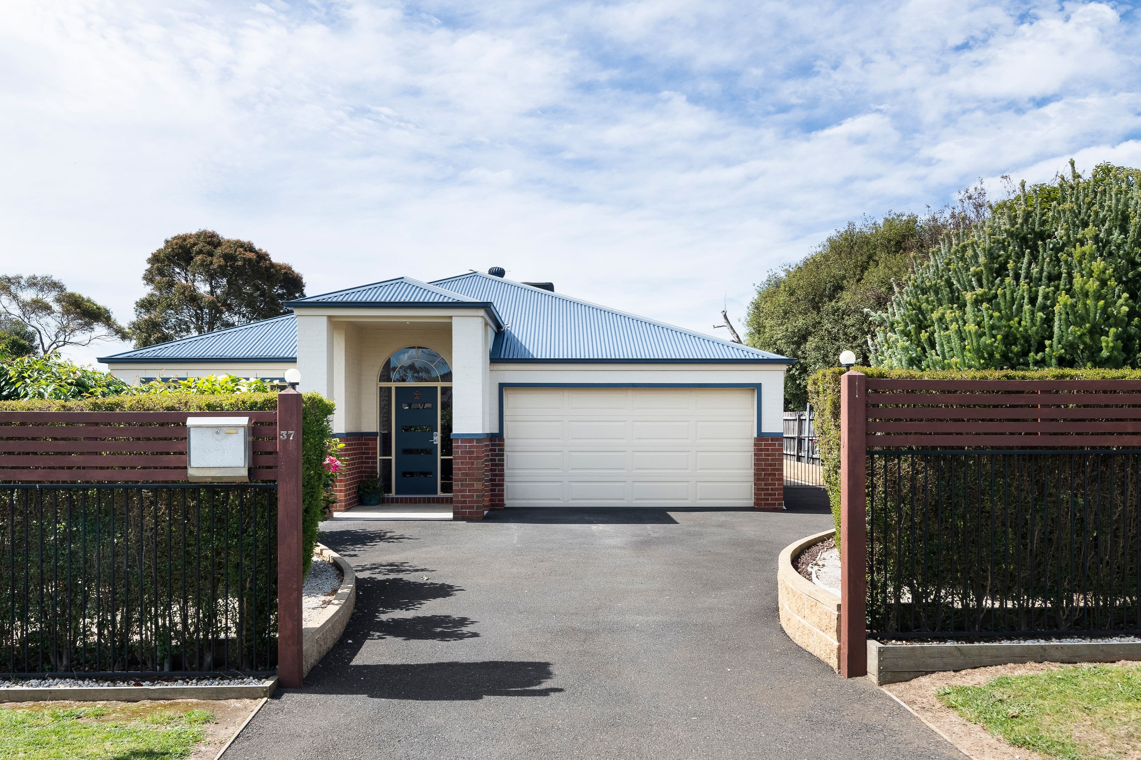 37 Ruth Road, Mornington VIC 3931, Mornington - Image 1