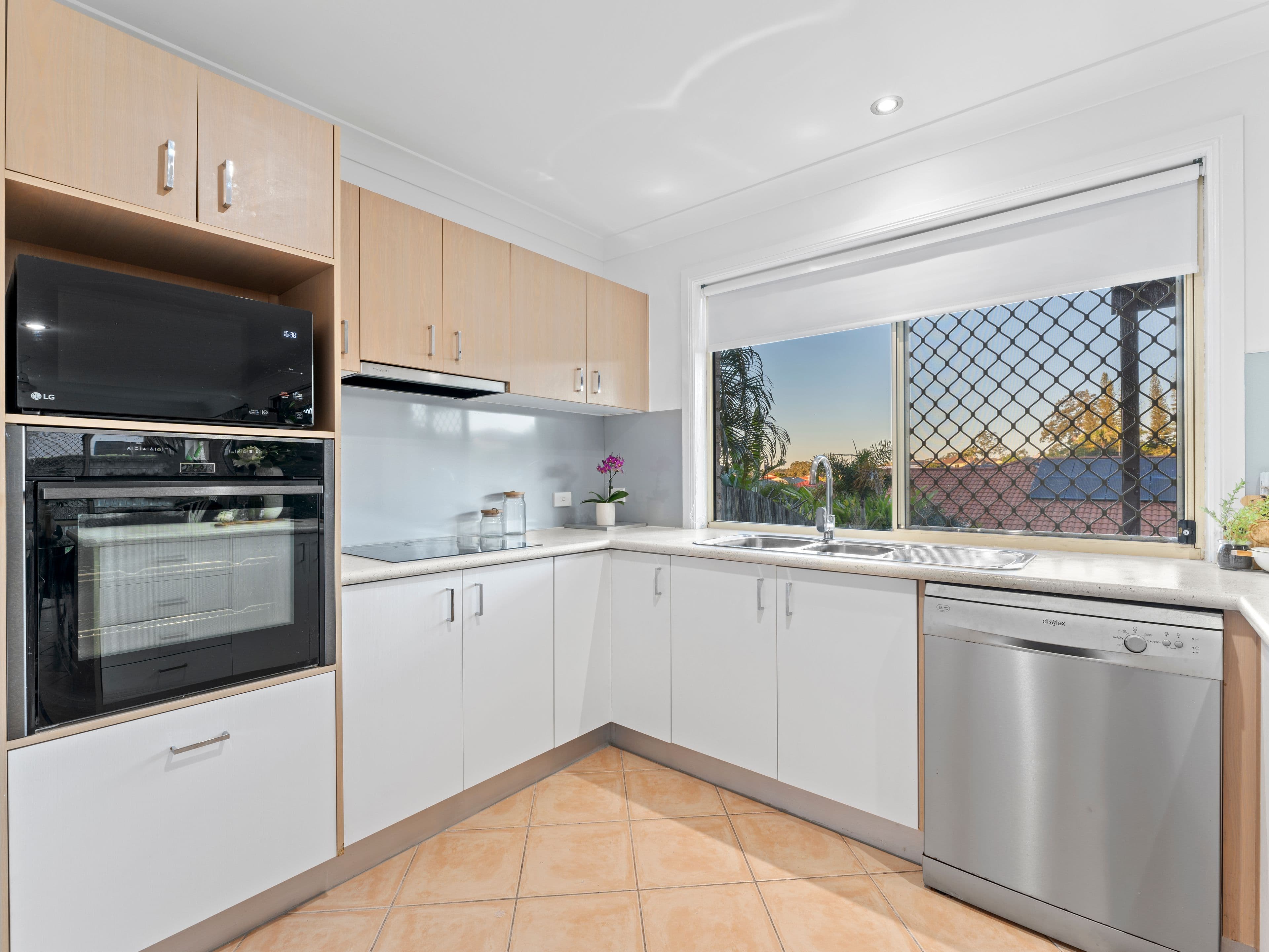 3 Leelaben Place, Eight Mile Plains QLD 4113, Eight Mile Plains - Thumbnail 6