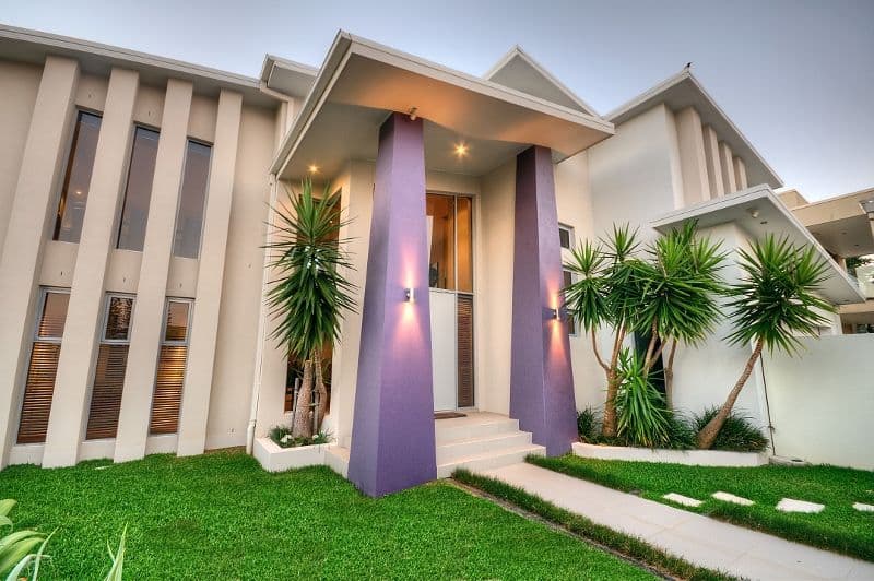 11 St Moritz Terrace, SORRENTO QLD 4217, Sorrento - Thumbnail 2