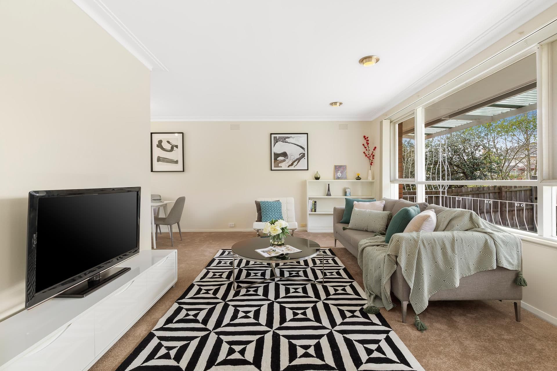 12 Bermuda Drive, Blackburn South VIC 3130, Blackburn South - Thumbnail 2
