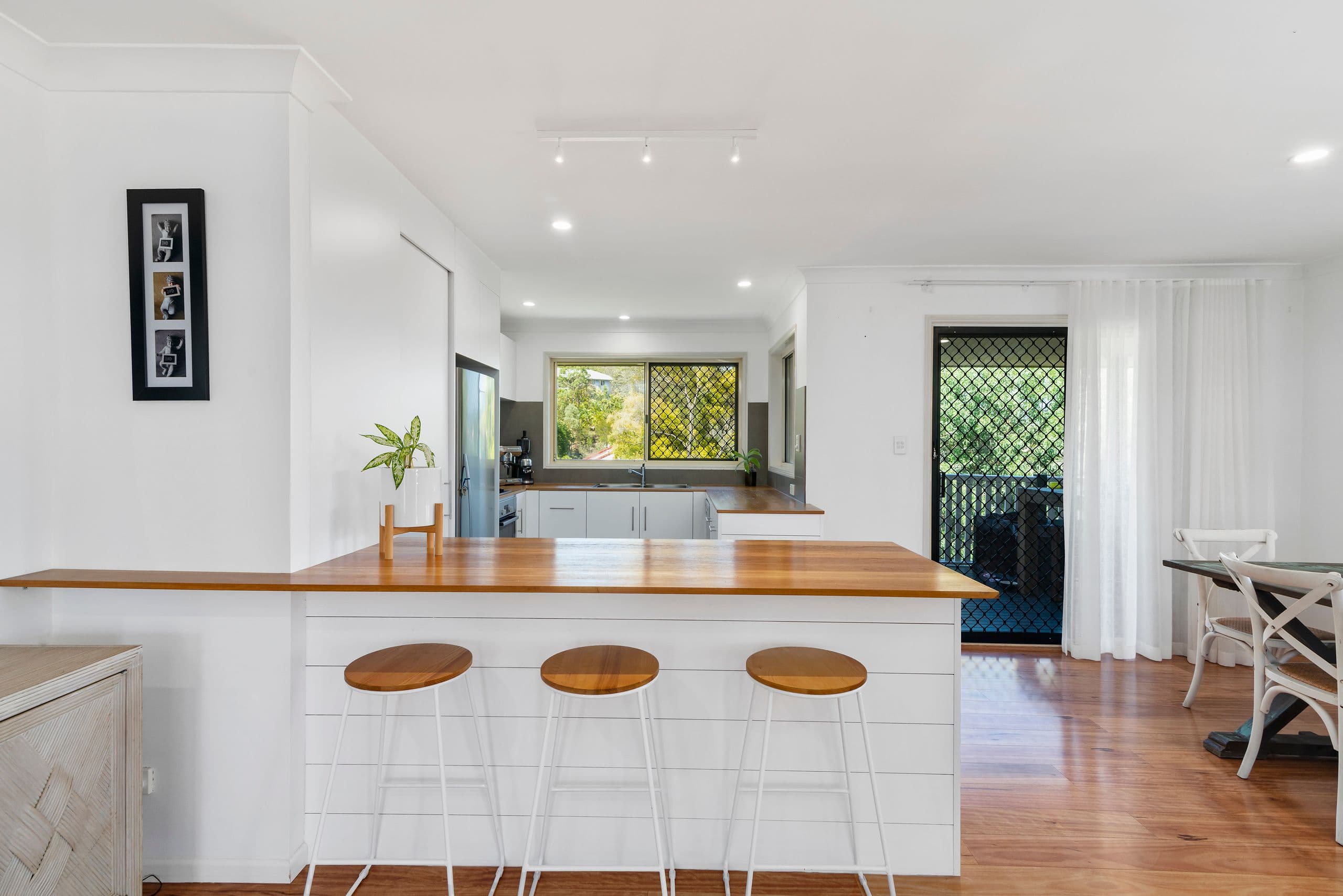 5 Bunbury Court, Elanora QLD 4221, Elanora - Thumbnail 4