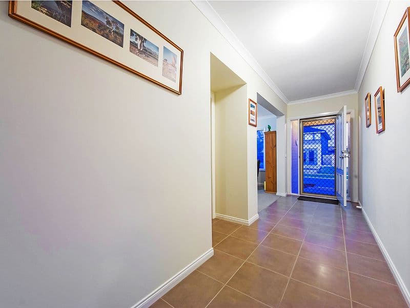 20 fieldwren Drive, WILLIAMS LANDING VIC 3027, Williams Landing - Thumbnail 3