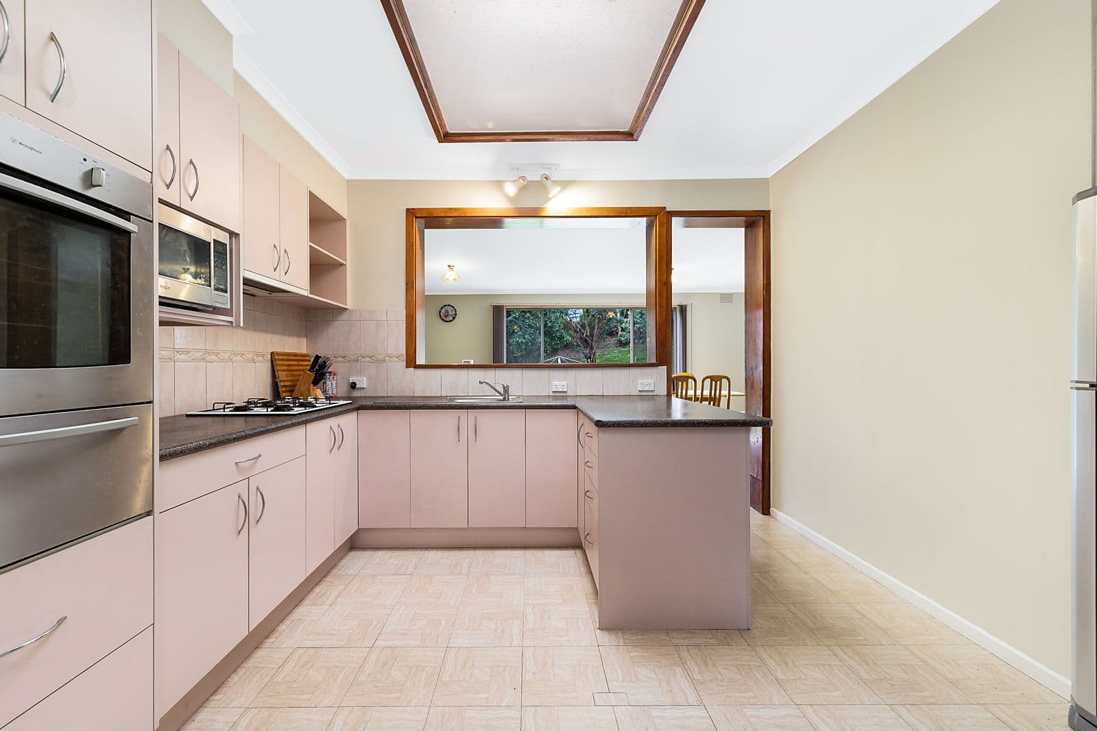105 Therese Avenue, Mount Waverley VIC 3149, Mount Waverley - Thumbnail 4