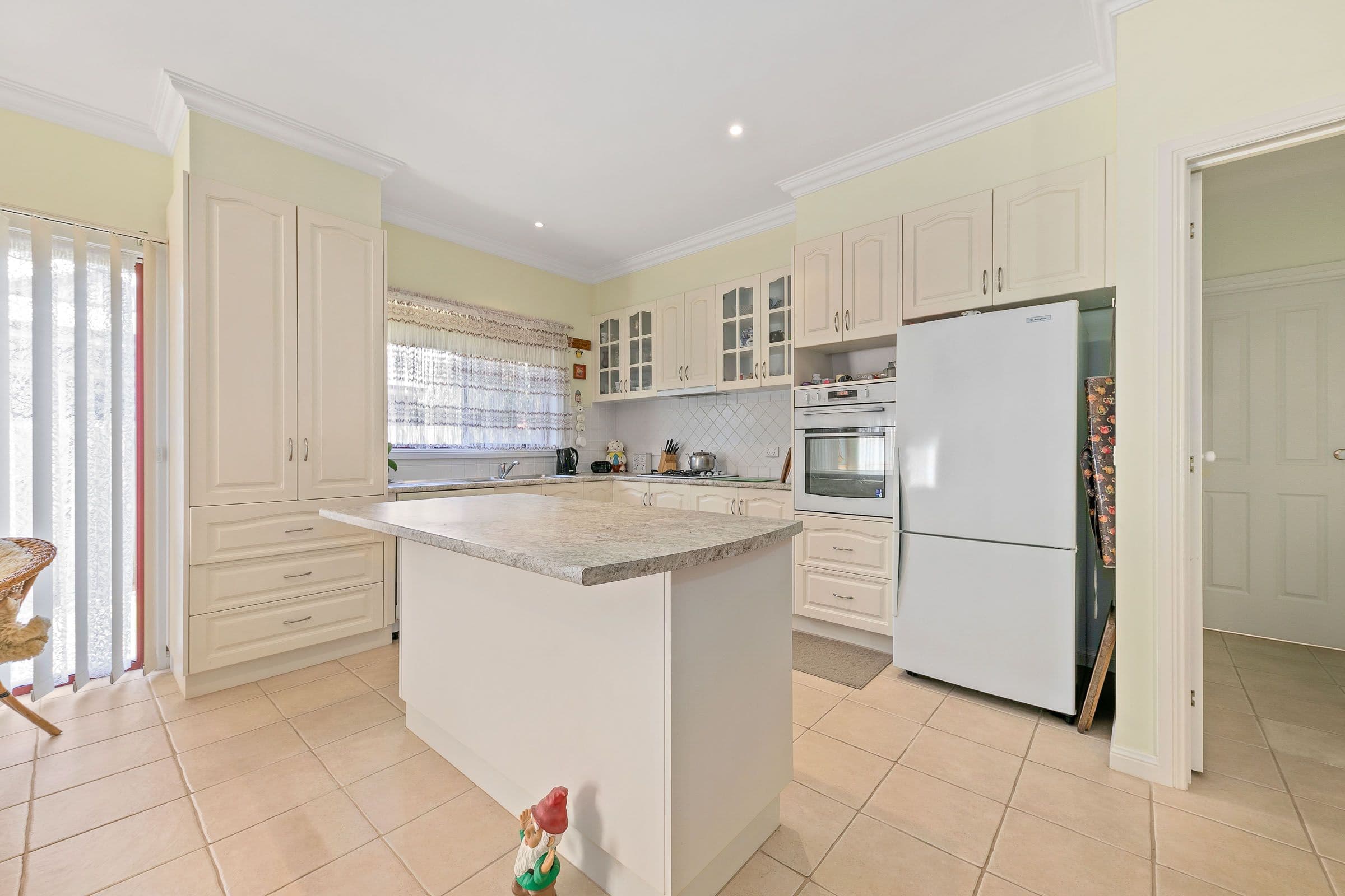 4 Fuhrmann Court, Drouin VIC 3818, Drouin - Thumbnail 4